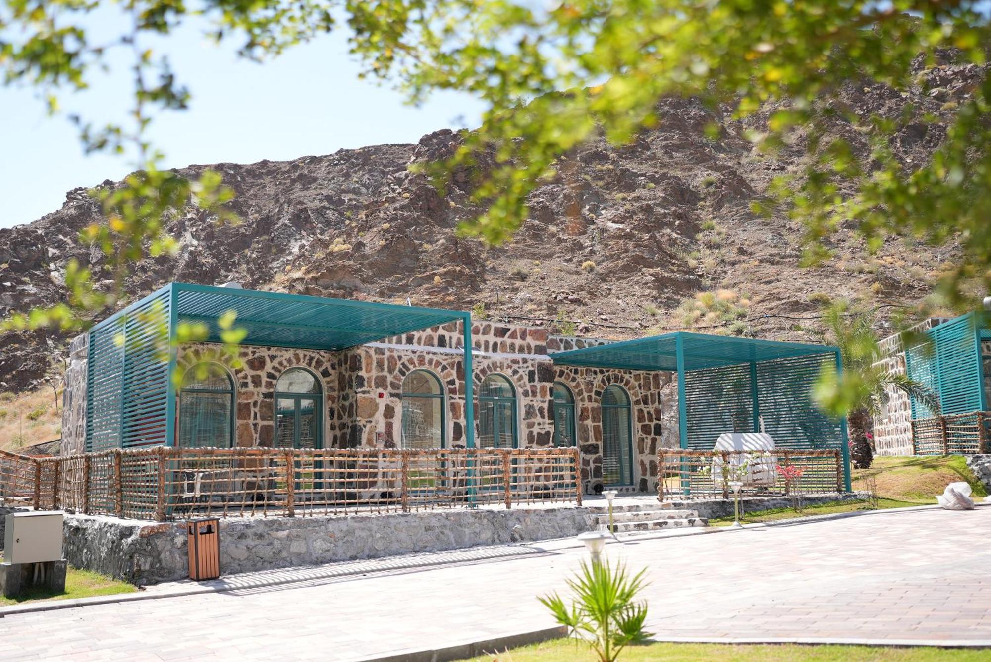 Dibba Mountain Park Resort フジャイラ エクステリア 写真