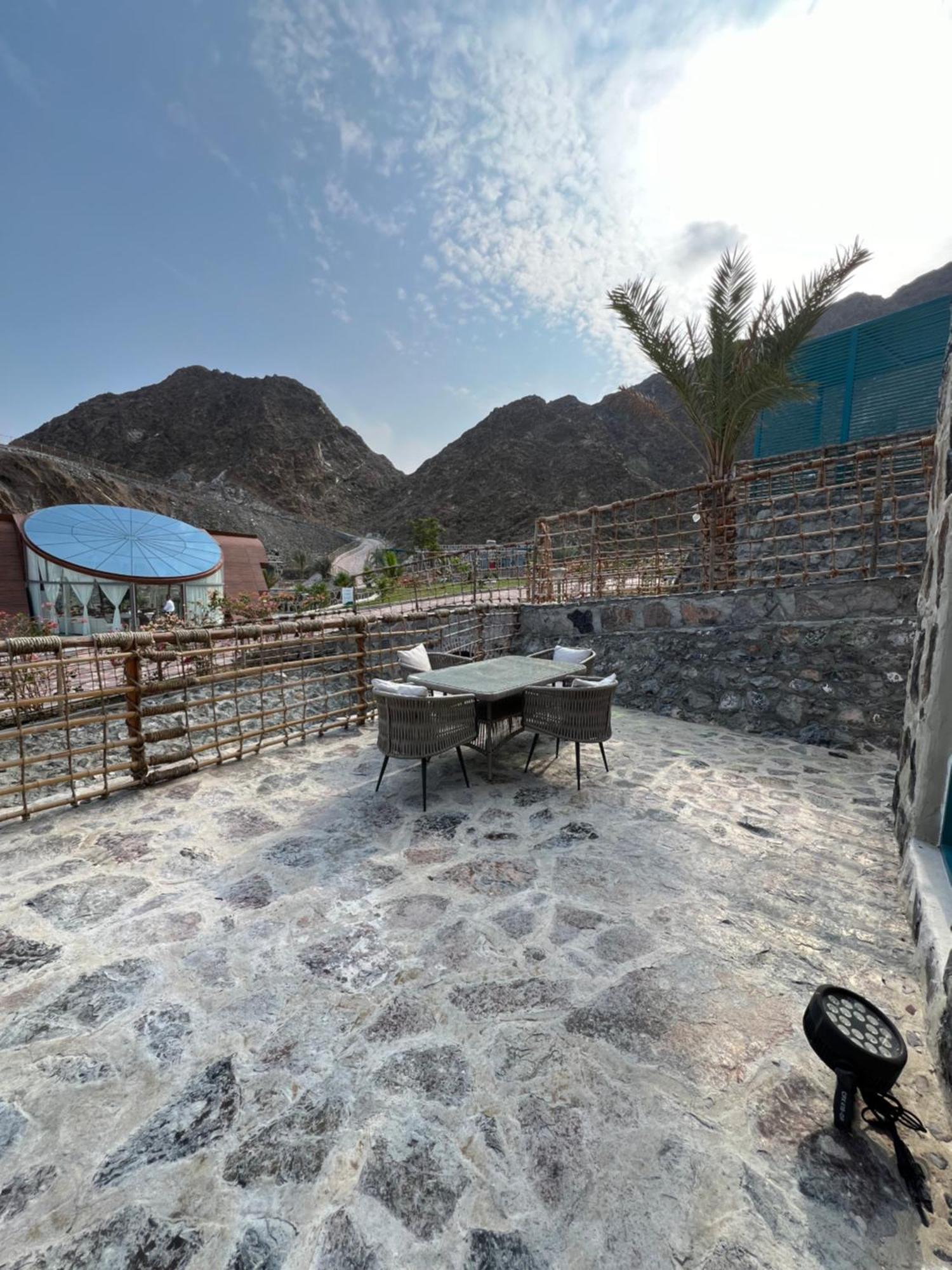 Dibba Mountain Park Resort フジャイラ エクステリア 写真