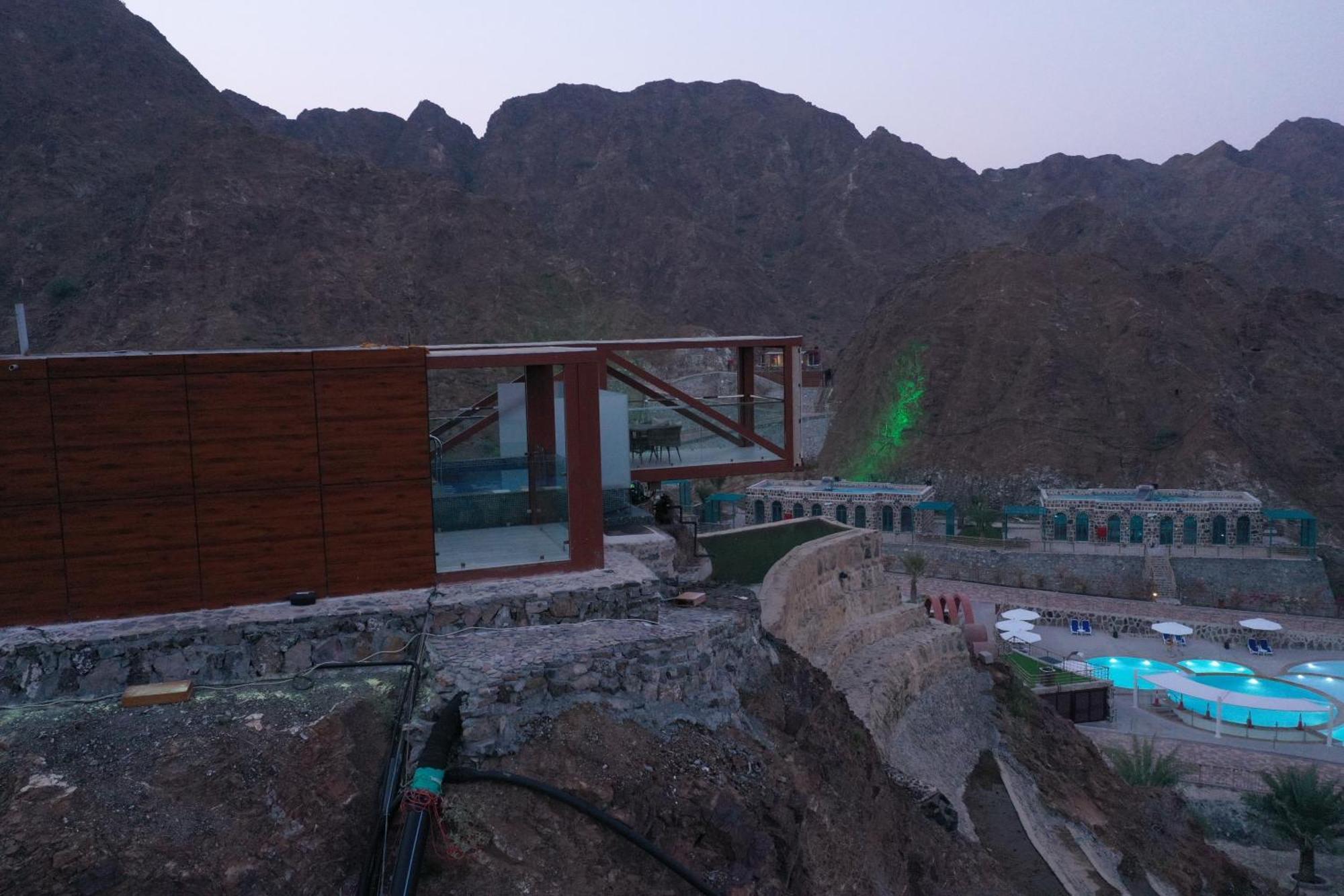 Dibba Mountain Park Resort フジャイラ エクステリア 写真