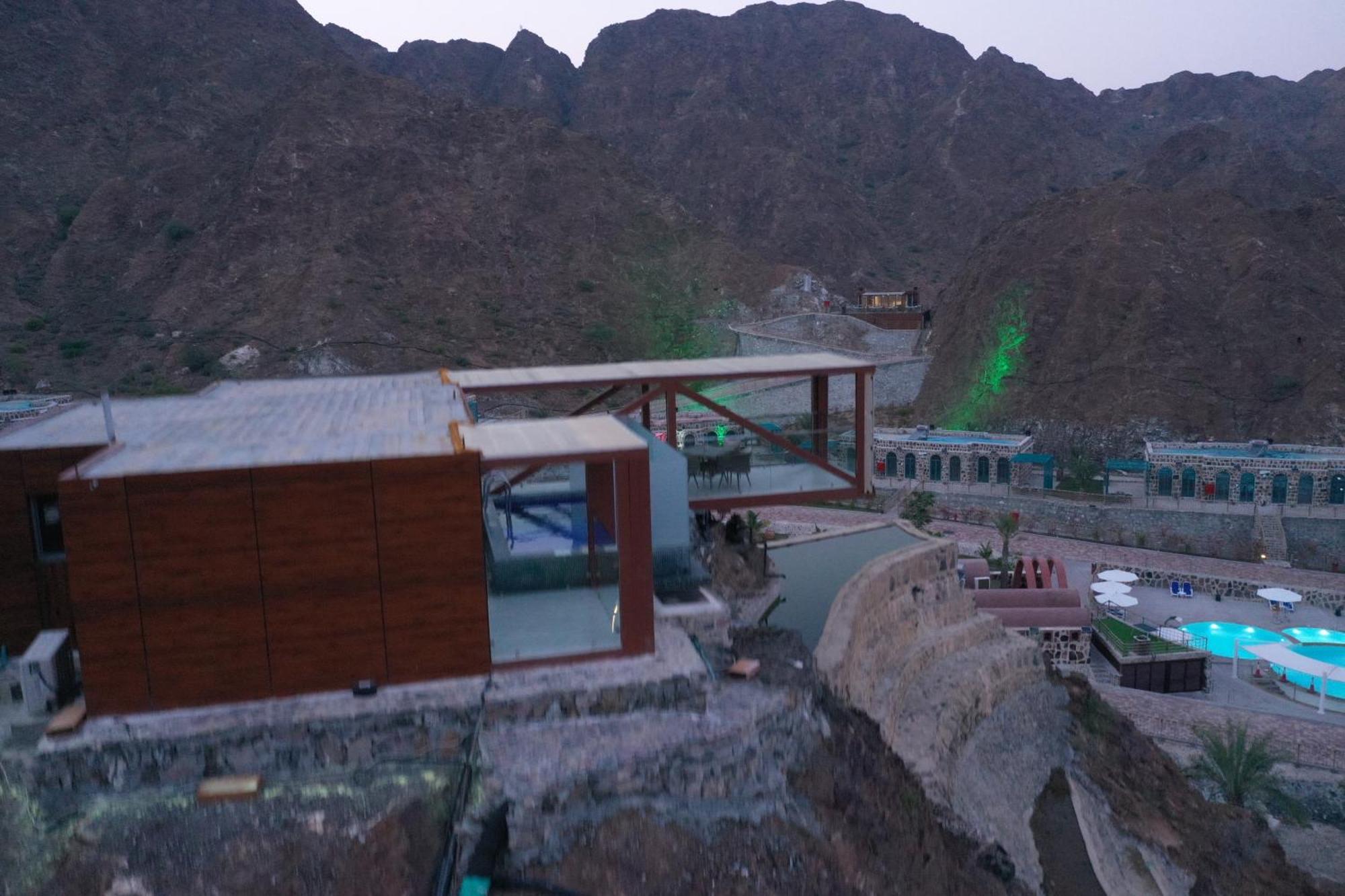Dibba Mountain Park Resort フジャイラ エクステリア 写真